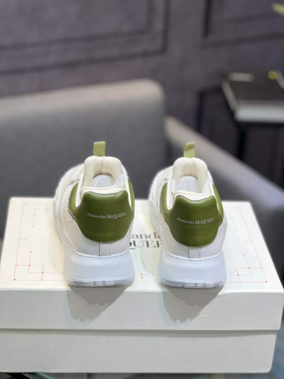 Picture of Alexander McQueen Shoes _SKUAlexanderMcQueensz35-45hnh0101226